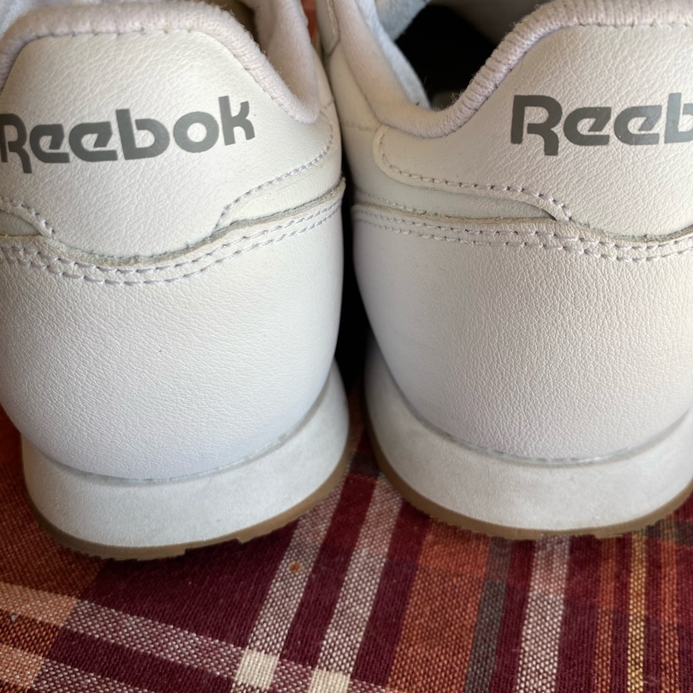 Reeboks-SOLD - Picture 3 of 8